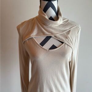 Elegant Cream Women's Sweater BKE